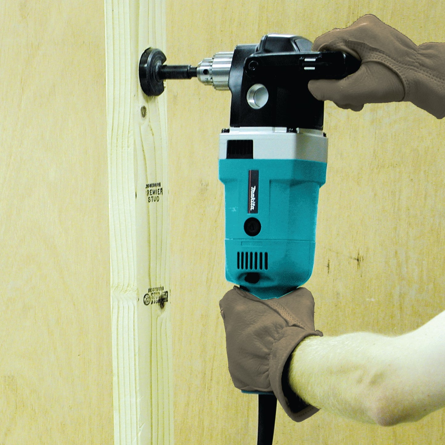 Makita DA4031 1/2" Angle Drill, 2‑Speed, Reversible