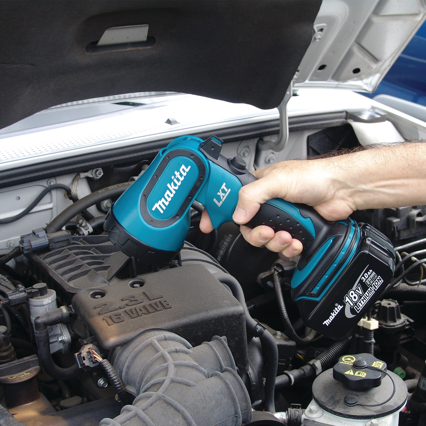 Makita XT706 18V LXT® Lithium‑Ion Cordless 7‑Pc. Combo Kit (3.0Ah)