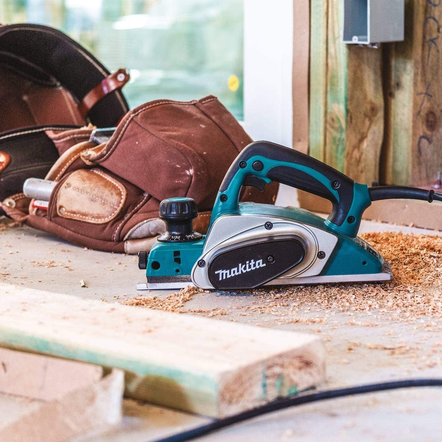 Makita KP0800K 3‑1/4" Planer, with Tool Case