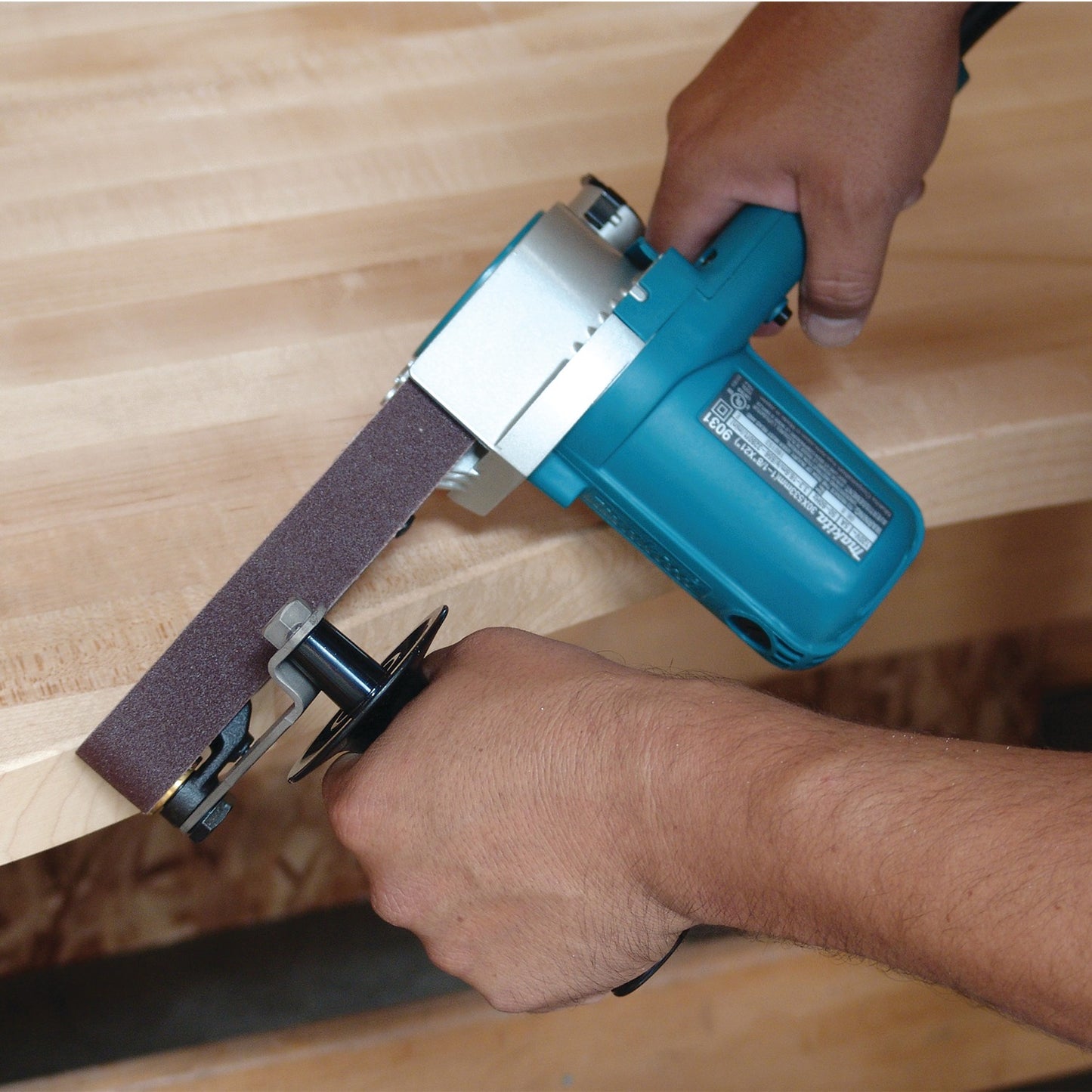 Makita 9031 1‑1/8" x 21" Belt Sander