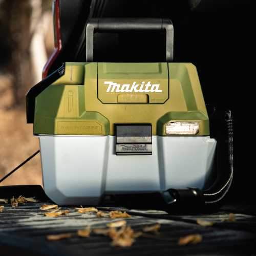 Makita ADCV11T Outdoor Adventure™ 18V LXT® Brushless Wet/Dry Vacuum Kit (5.0Ah)