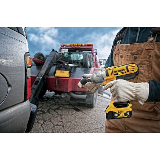 Dewalt DCF889M2 Cordless Impact Wrench 20V Max
