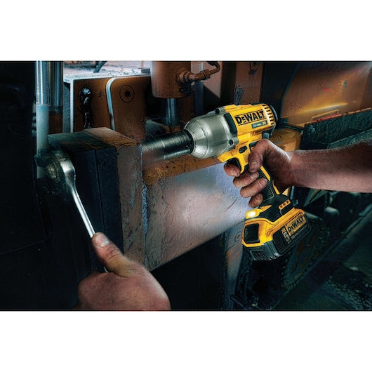Dewalt DCF899P2 20V Max 700Ft Lb Impactwrench