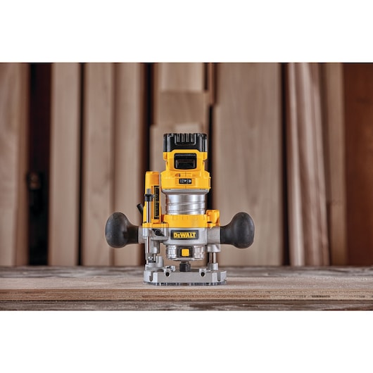 Dewalt DCW600B 20V Max* Xr® Brushless Cordless Compact Router
