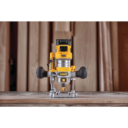 Dewalt DCW600B 20V Max* Xr® Brushless Cordless Compact Router