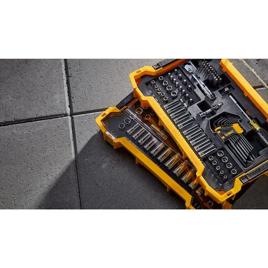 Dewalt DWMT45402 1/4 In And 3/8 In Mechanic Tool Set With Toughsystem® 2.0 Tray And Lid (131 Pc)