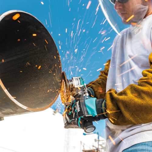Makita GAG11M1 40V max XGT® Brushless Cordless 4‑1/2" / 5" X‑LOCK Angle Grinder Kit, with Electric Brake, AWS® Capable (4.0Ah)