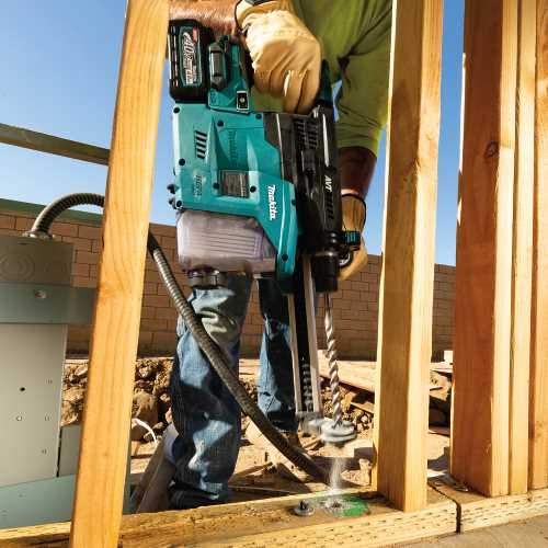 Makita GRH08M1W 40V max XGT® Brushless Cordless 1‑3/16" SDS‑PLUS AVT® Rotary Hammer Kit w/Dust Extractor, AFT®, AWS® Capable (4.0Ah)