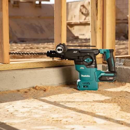 Makita GRH09Z 40V max XGT® Brushless Cordless 1‑3/16" SDS‑PLUS AVT® Rotary Hammer, with Interchangeable Chuck, AWS® Capable, Tool Only