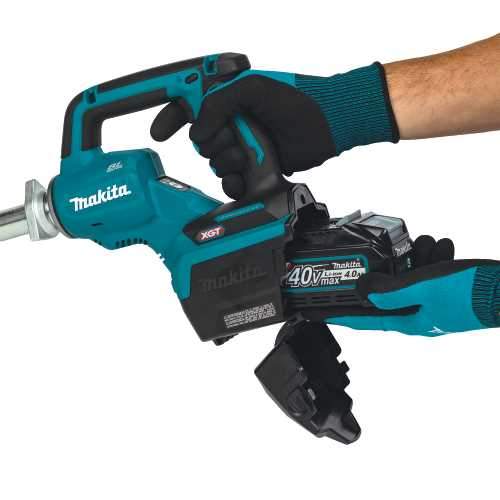 Makita GRV01M1 40V max XGT® Brushless Cordless 5‑1/2' Concrete Vibrator Kit (4.0 Ah)