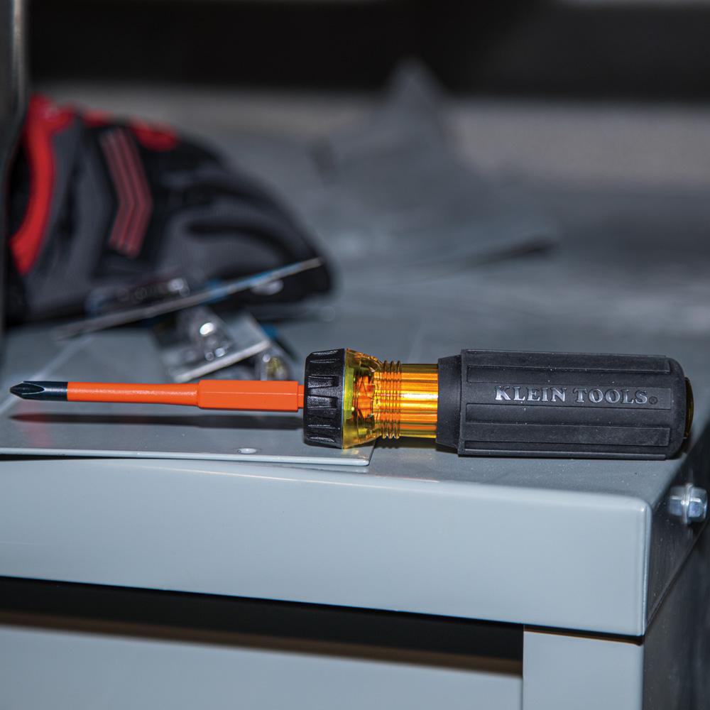 Klein Tools 32286 Flip-Blade Insulated Screwdriver, 2-In1, Ph Bit #1, Sl Bit 3/16-Inch