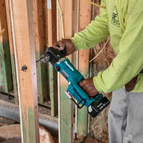 Makita XAD05T 18V LXT® Lithium‑Ion Brushless Cordless 1/2" Right Angle Drill Kit (5.0Ah)