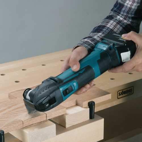 Makita XMT035 18V LXT® Lithium‑Ion Cordless Oscillating Multi‑Tool Kit (3.0Ah)