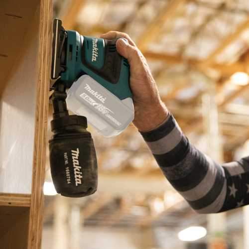 Makita XOB02Z 18V LXT® Lithium‑Ion Cordless 1/4 Sheet Finishing Sander, Tool Only