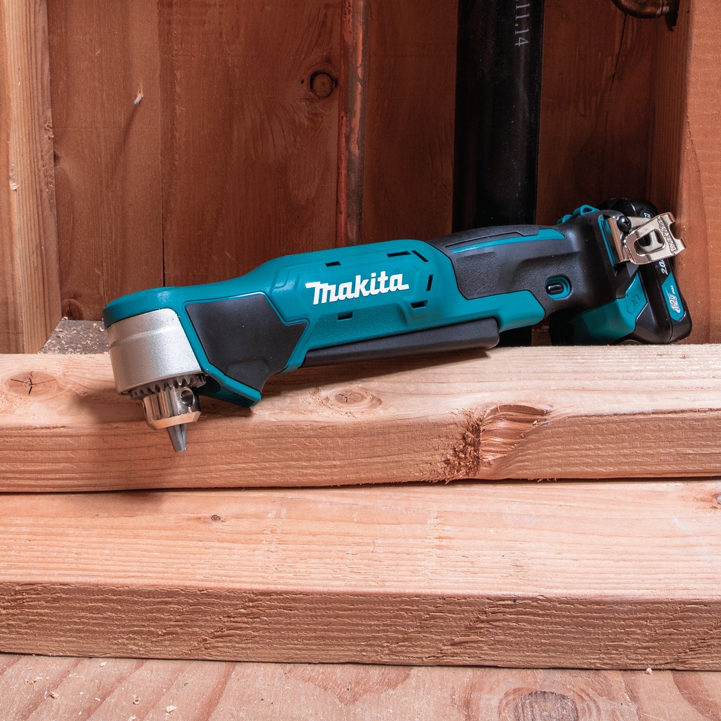 Makita AD03R1 12V max CXT® Lithium‑Ion Cordless 3/8" Right Angle Drill Kit (2.0Ah)