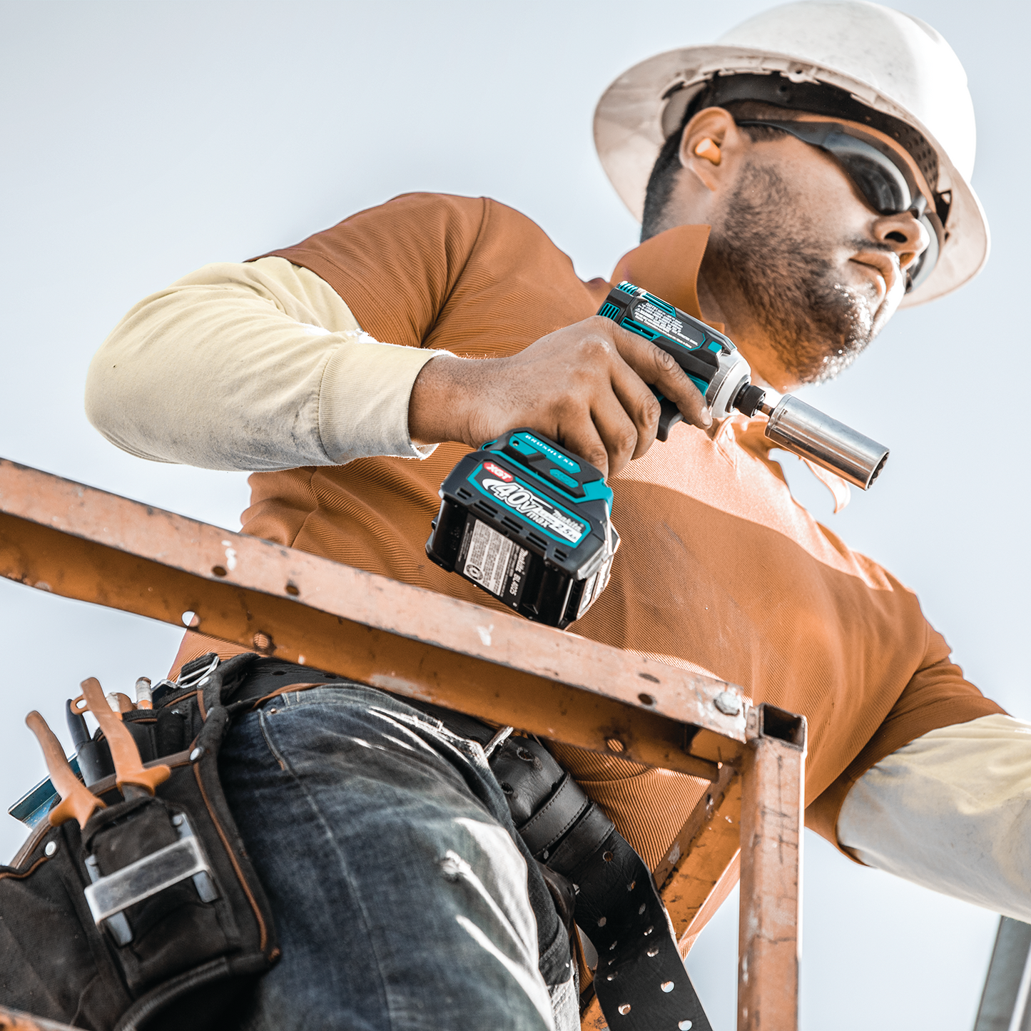 Makita GDT01D 40V max XGT® Brushless Cordless 4‑Speed Impact Driver Kit (2.5Ah)
