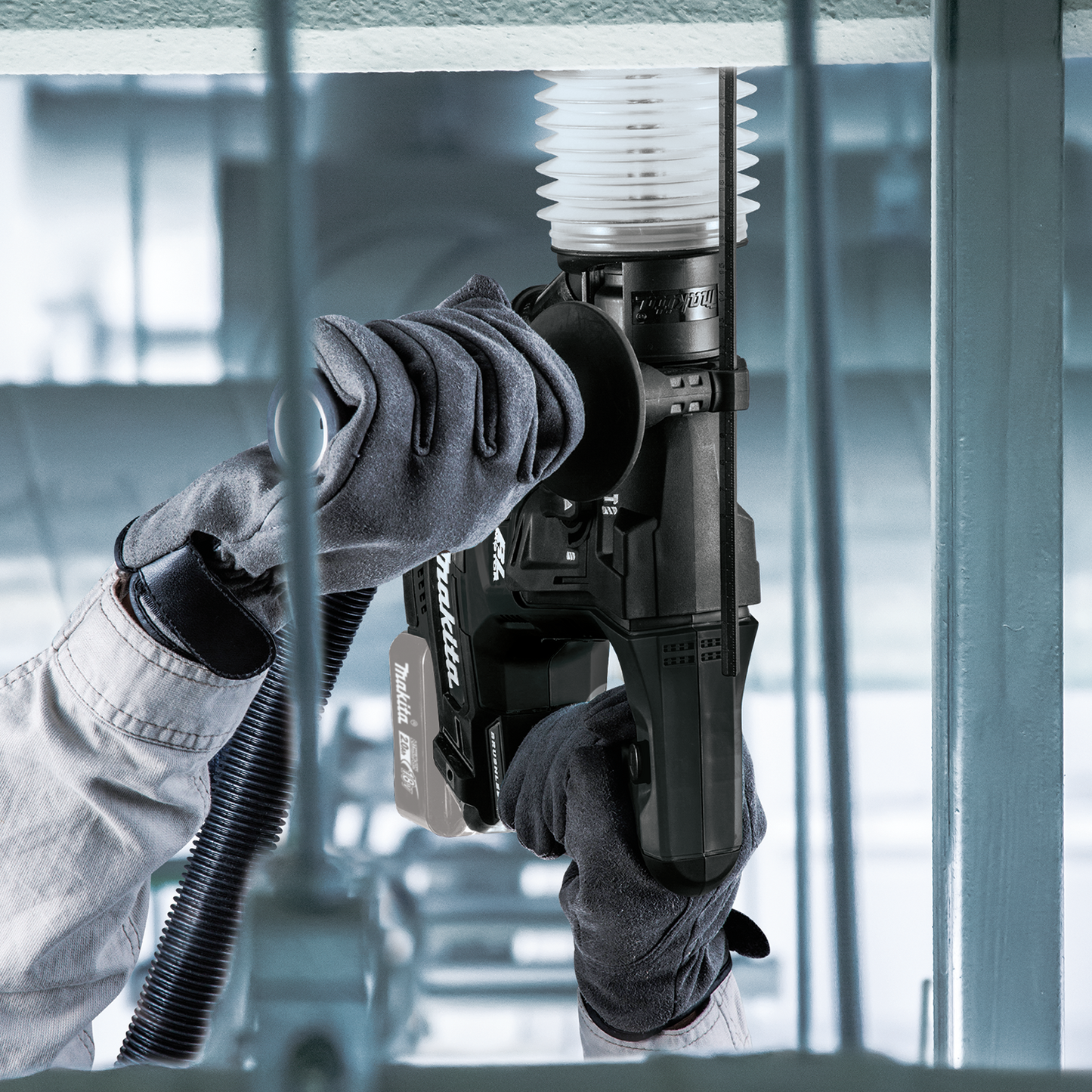 Makita XRH06ZB 18V LXT® Lithium‑Ion Sub‑Compact Brushless Cordless 11/16" SDS‑PLUS Rotary Hammer, Tool Only