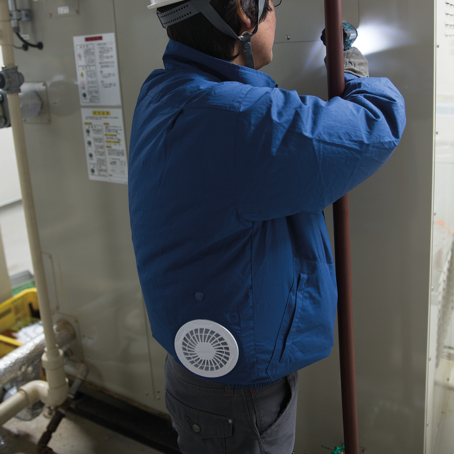 Makita DFJ304ZL 18V LXT® Lithium‑Ion Cordless Cotton Fan Jacket, Jacket Only (L)