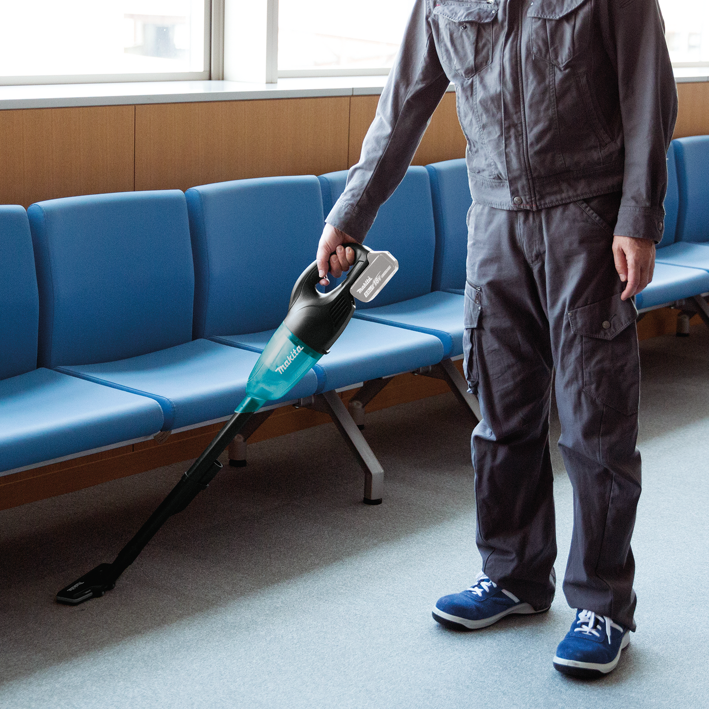 Makita XLC02ZB 18V LXT® Lithium‑ion Compact Cordless Vacuum, Tool Only