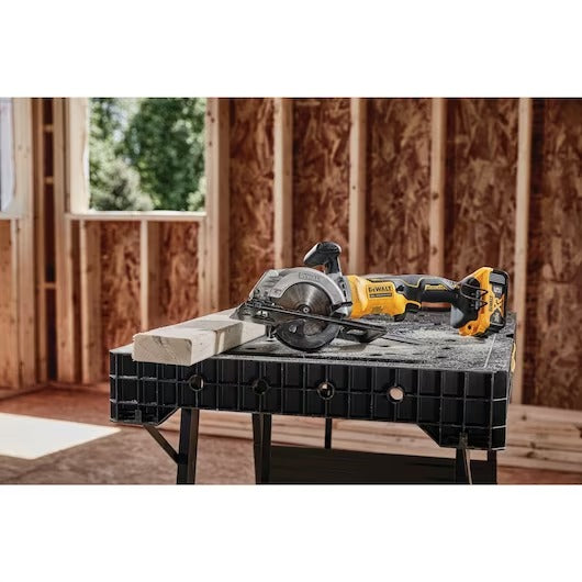Dewalt DCS571B Atomic 20V Max* Brushless Cordless Circular Saws
