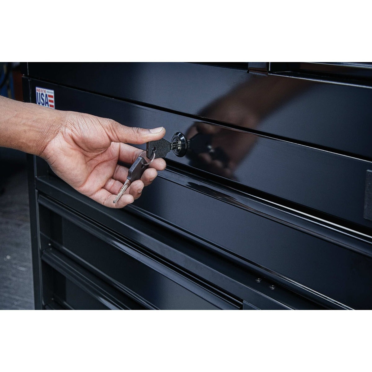 Dewalt DWST25292 700 Series Rolling Tool Cabinet