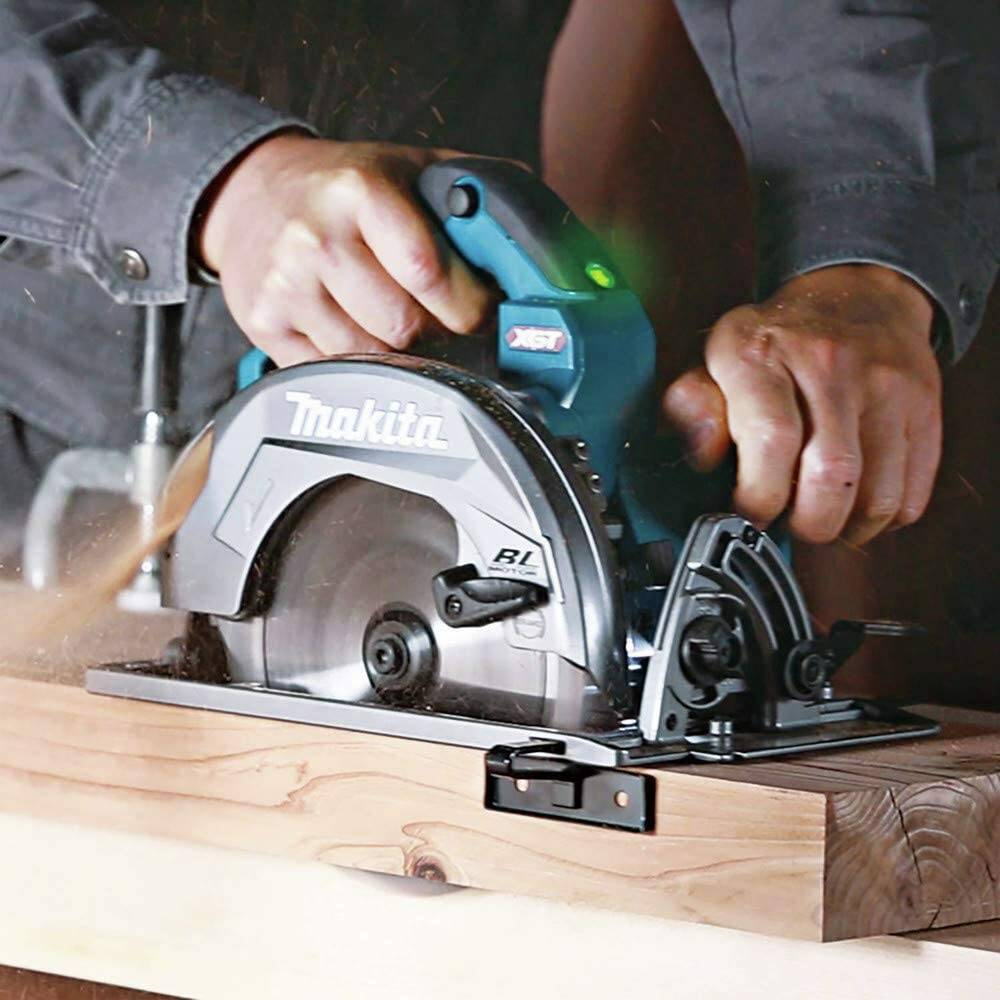 Makita GSH01Z 40V max XGT® Brushless Cordless 7‑1/4" Circular Saw, AWS® Capable, Tool Only