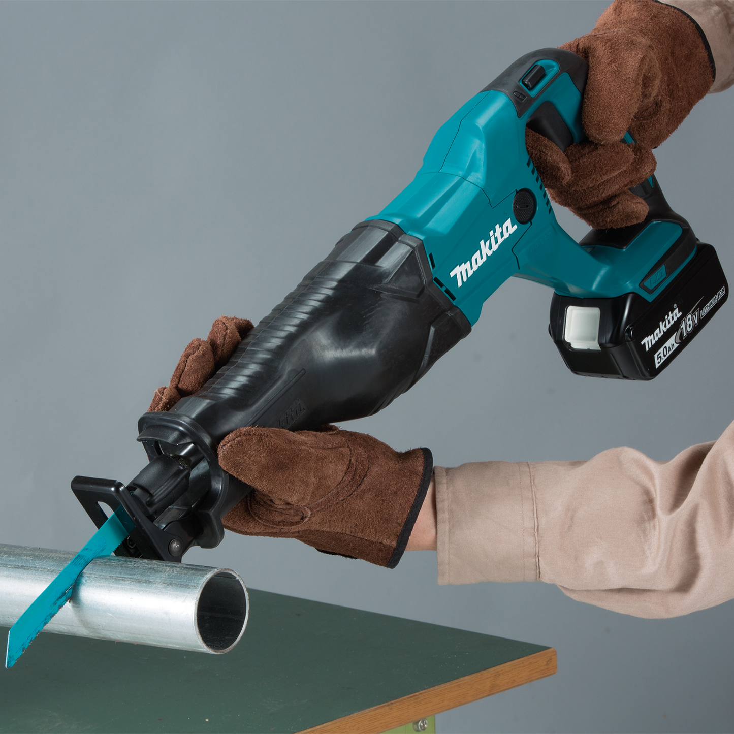 Makita XRJ04T 18V LXT® Lithium‑Ion Cordless Recipro Saw Kit (5.0Ah)