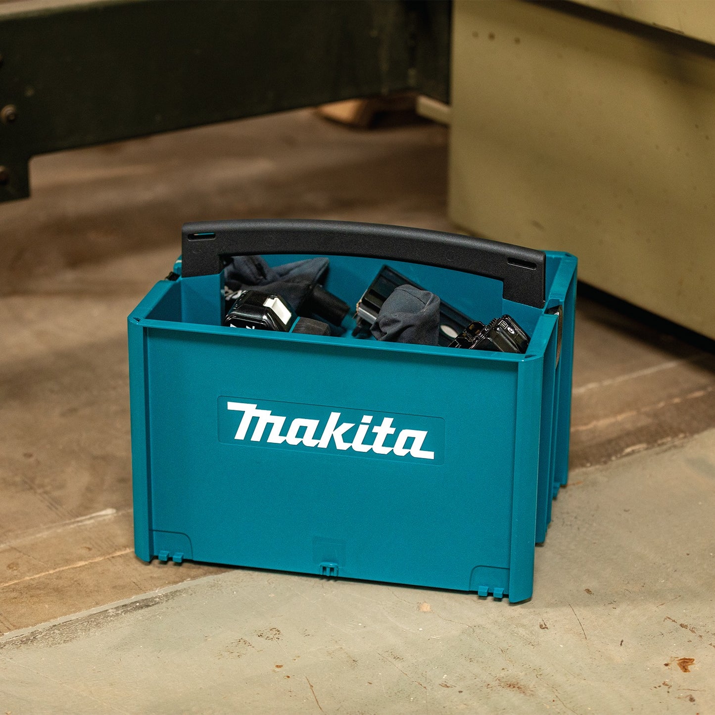 Makita P-83842 MAKPAC Interlocking Tool Box, Large, 10" x 15‑1/2" x 11‑1/2"