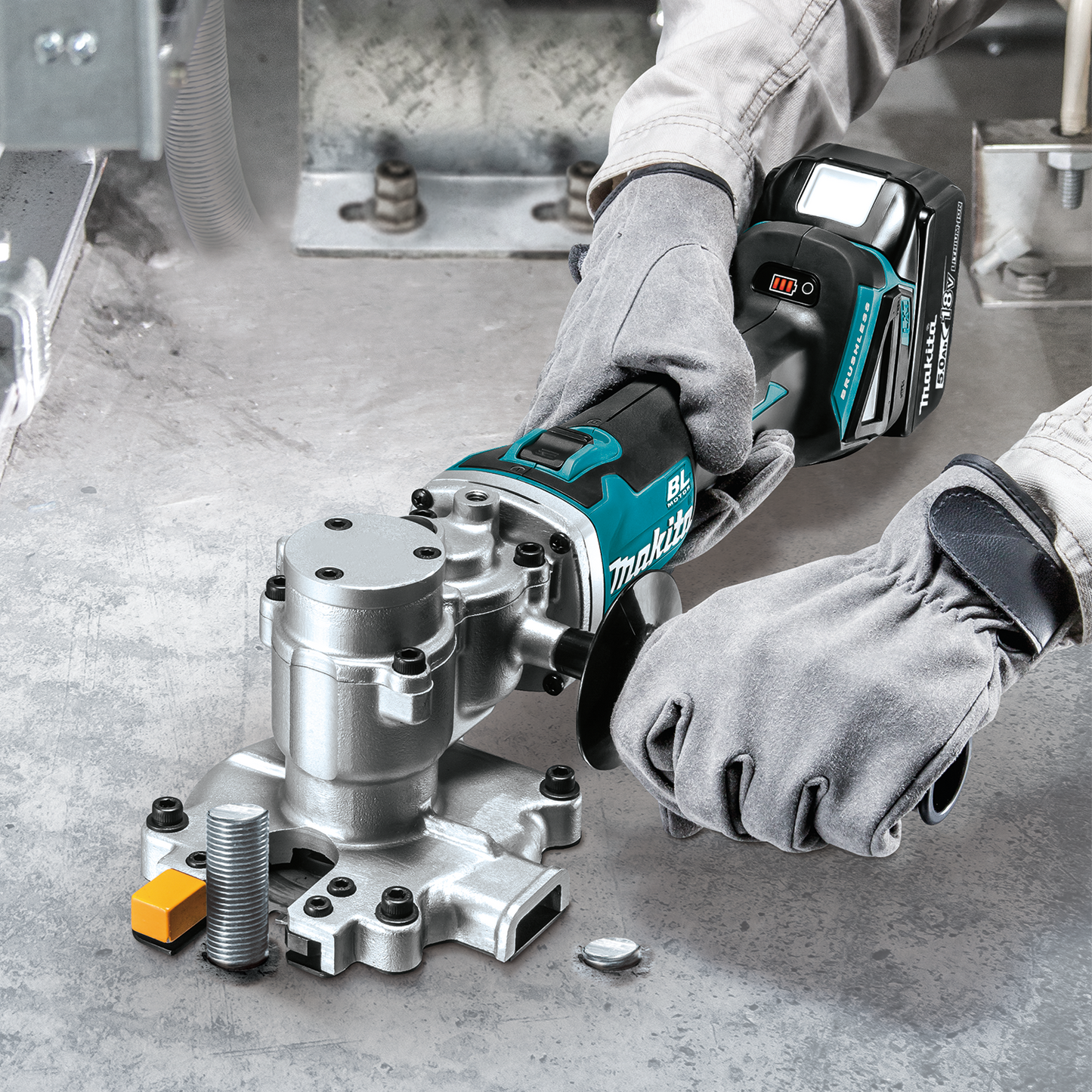 Makita XCS06T1 18V LXT® Lithium‑Ion Brushless Cordless Steel Rod Flush‑Cutter Kit (5.0Ah)