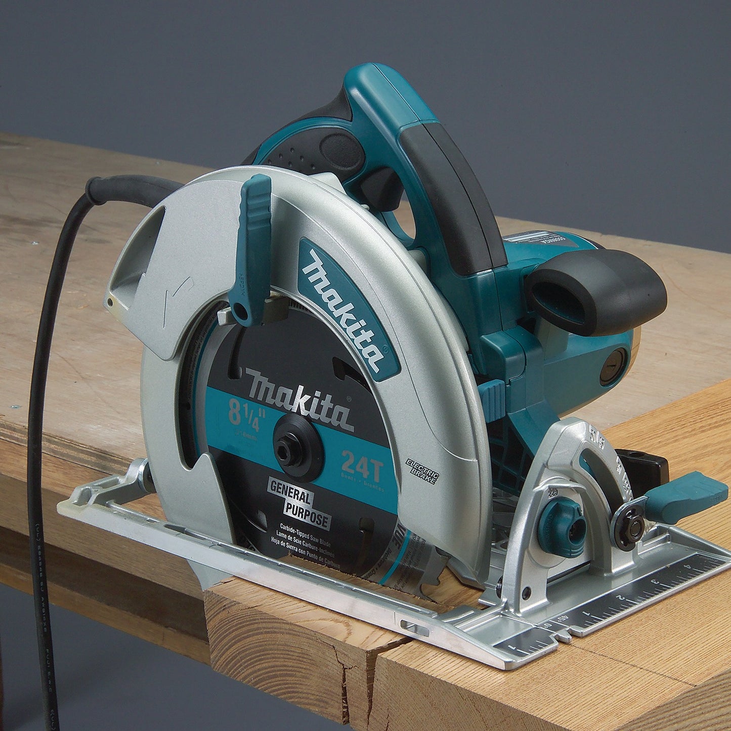 Makita 5008MGA 8‑1/4" Magnesium Circular Saw, with Electric Brake