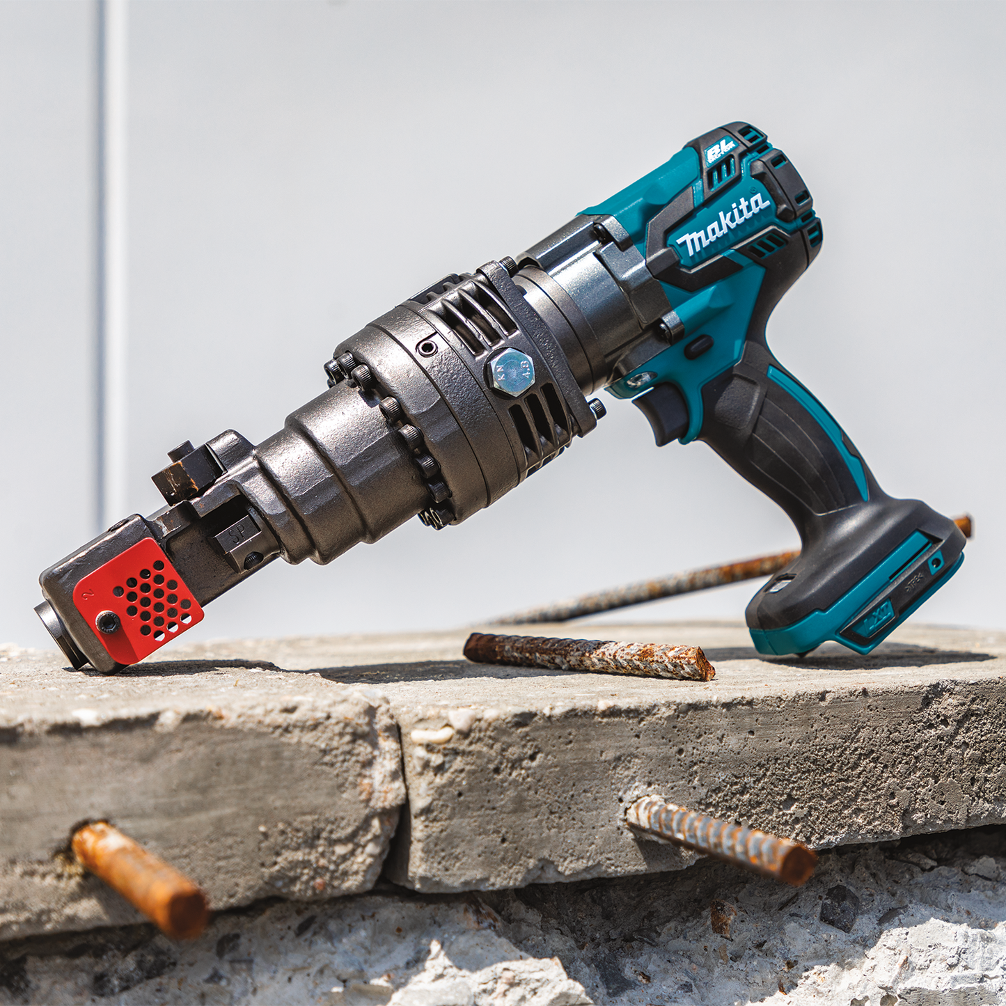 Makita XCS04ZK 18V Lxt® Lithiumion Brushless Cordless Rebar Cutter, Tool Only