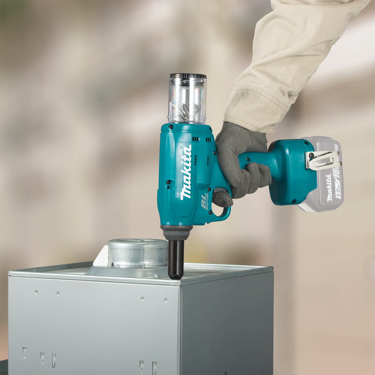 Makita XVR01Z 18V LXT® Lithium‑Ion Brushless Cordless Rivet Tool, Tool Only