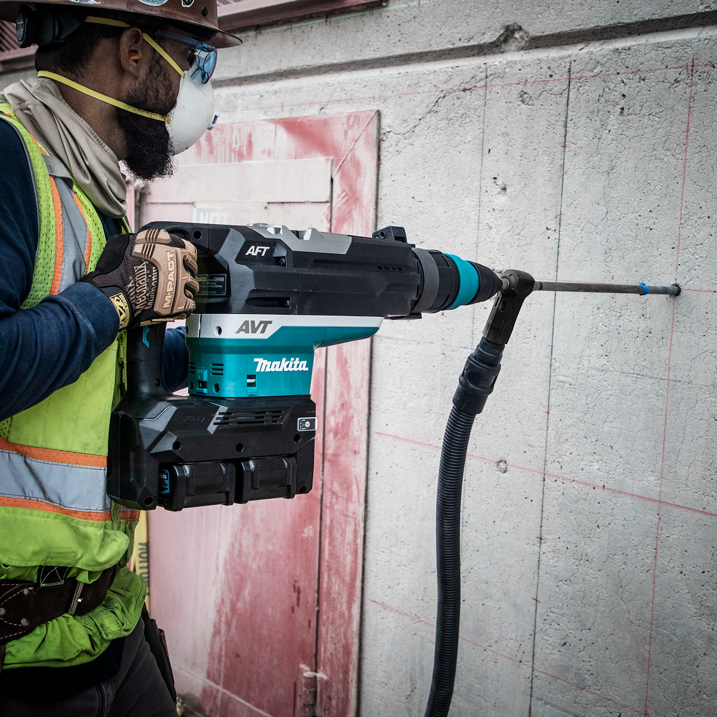 Makita GRH06PM 80V max (40V max X2) XGT® Brushless 2" SDS‑MAX AVT® Rotary Hammer Kit, AFT®, AWS® Capable (4.0Ah)