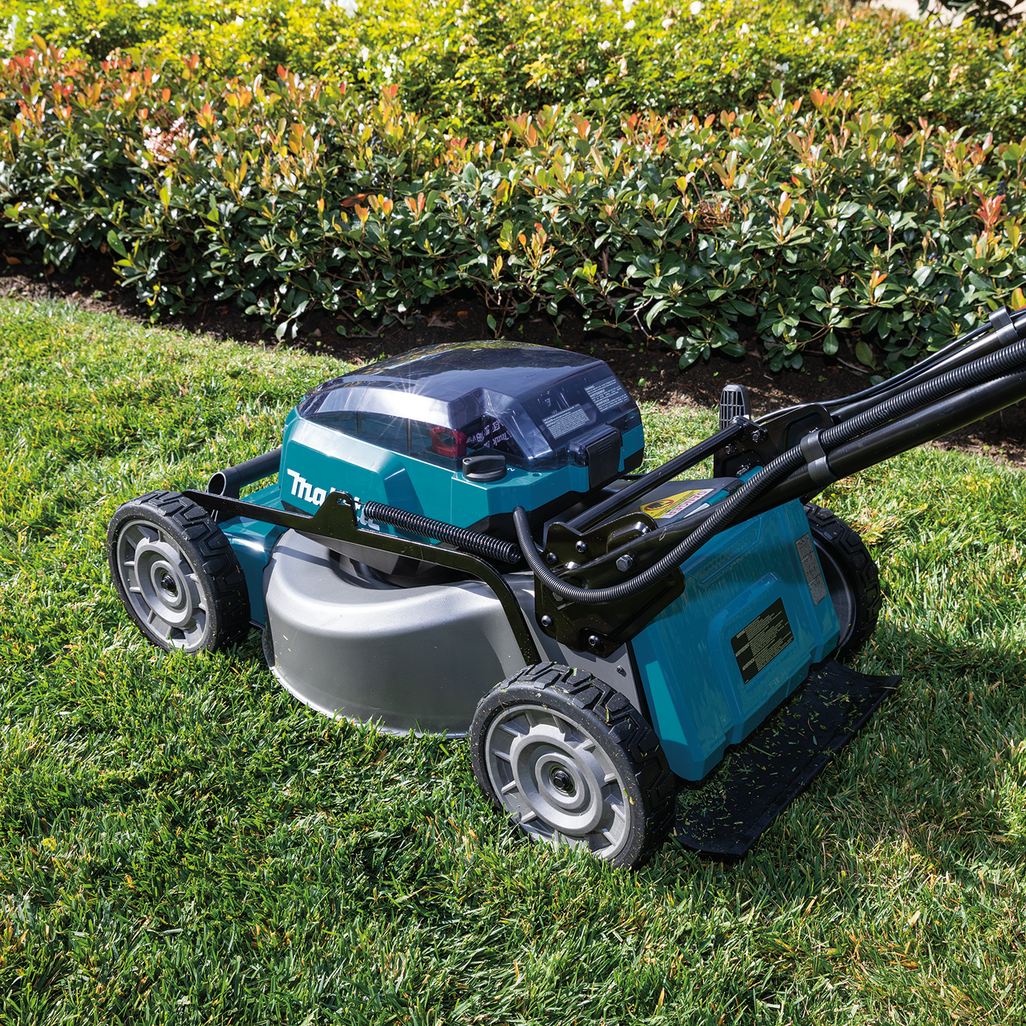 Makita XML06Z 36V (18V X2) LXT® Brushless 18" Self‑Propelled Commercial Lawn Mower, Tool Only