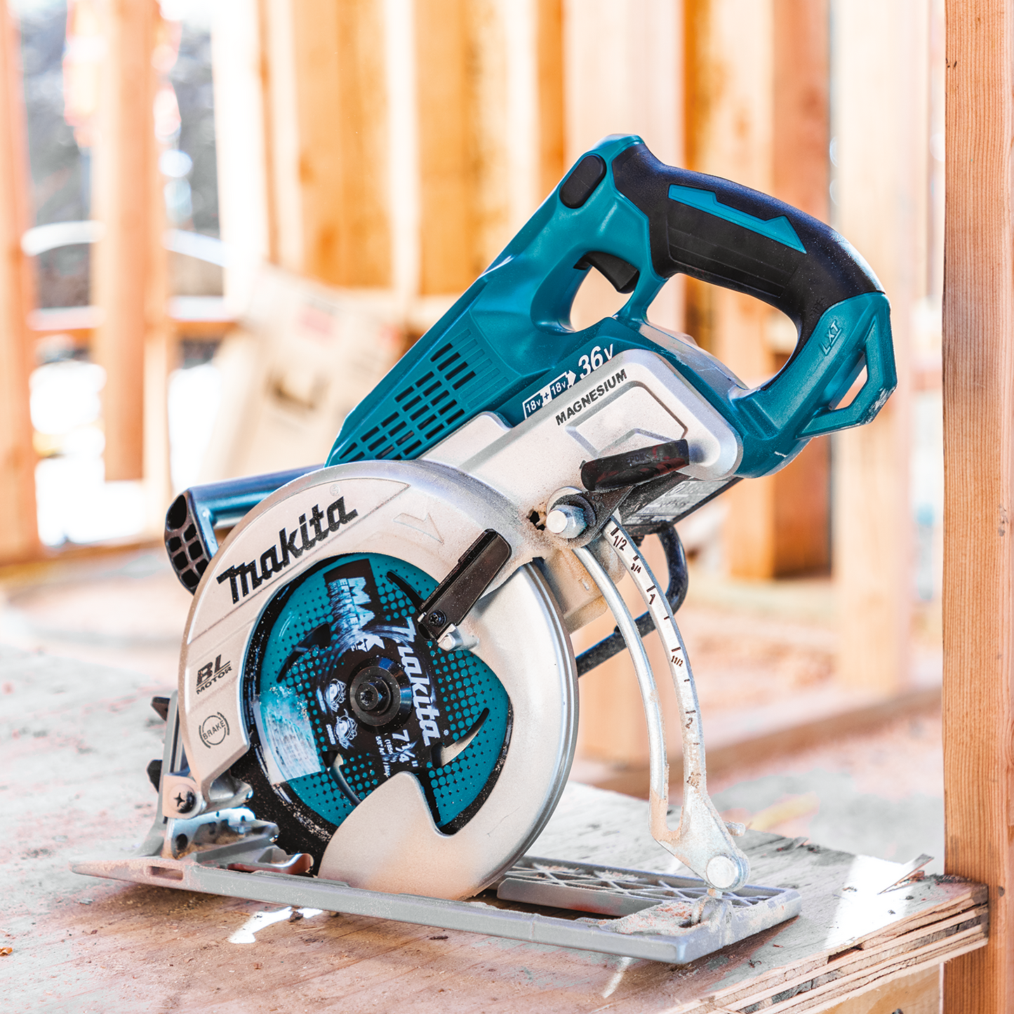 Makita XT289PT 18V LXT® Lithium‑Ion Brushless Cordless 2‑Pc. Combo Kit (5.0Ah)