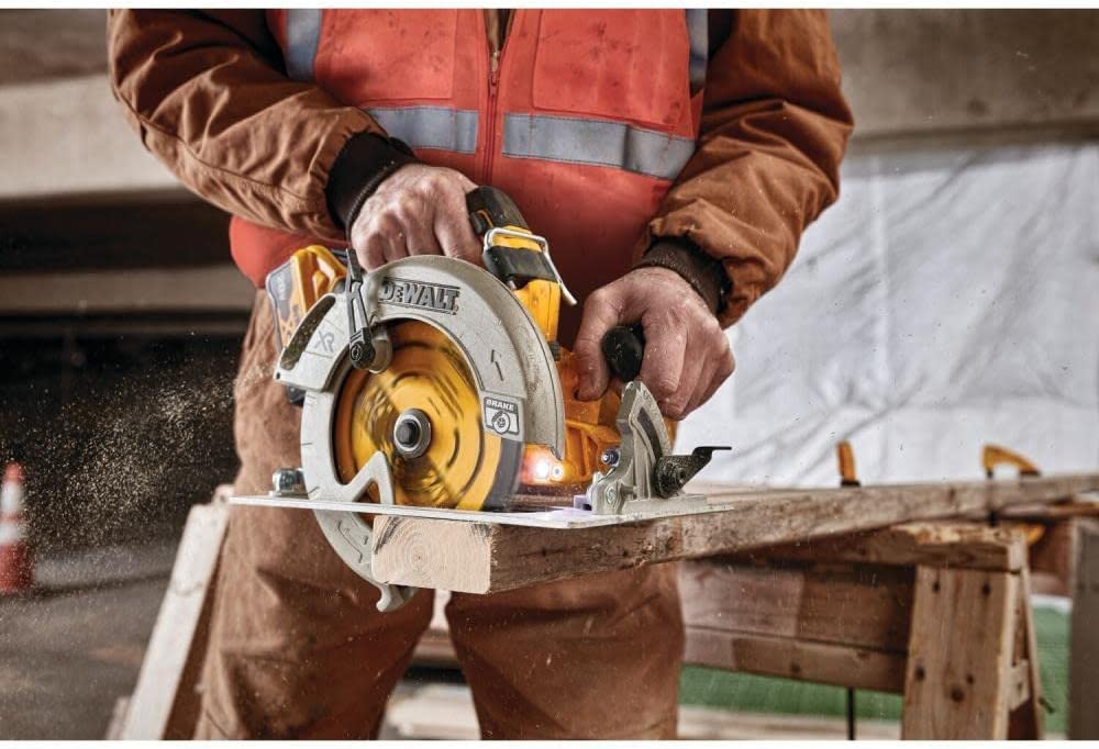 Dewalt DCS574B 20V Max* Xr® 7-1/4 In. Brushless Circular Saw Combo Kit With Power Detect Tool Technology