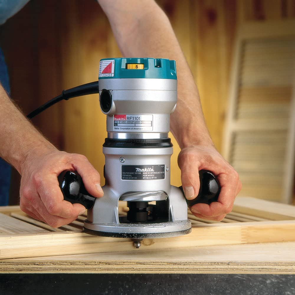 Makita RF1101 2 1/4 Hp* Router