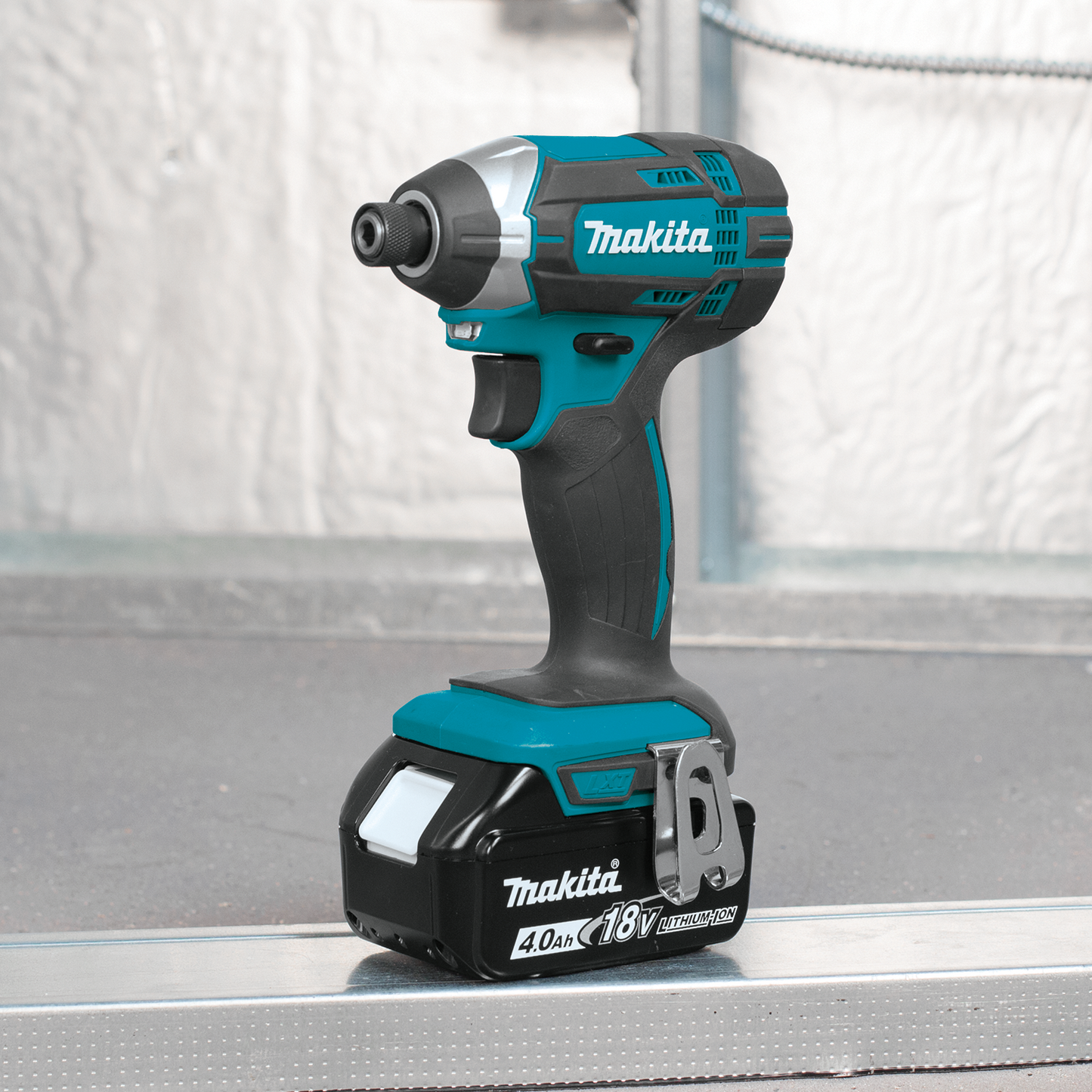 Makita XT263M 18V LXT® Lithium‑Ion Cordless 2‑Pc. Combo Kit (4.0Ah)