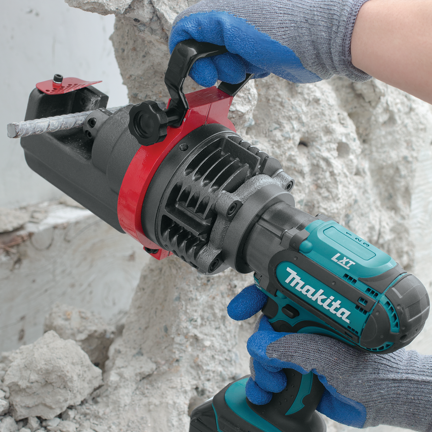 Makita XCS01Z 18V LXT® Lithium‑Ion Cordless Rebar Cutter, Tool Only