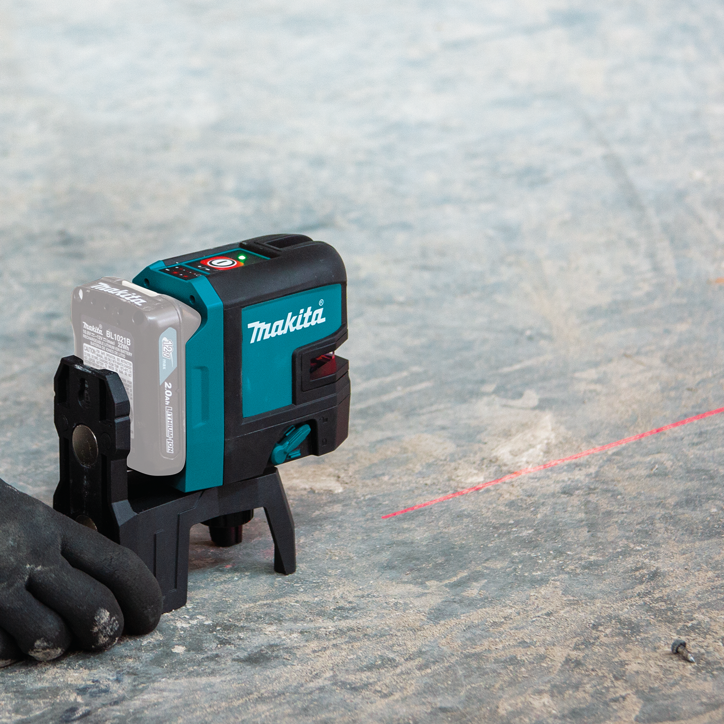 Makita SK106DZ 12V max CXT® Lithium‑Ion Cordless Self‑Leveling Cross‑Line/4‑Point Red Beam Laser, Tool Only