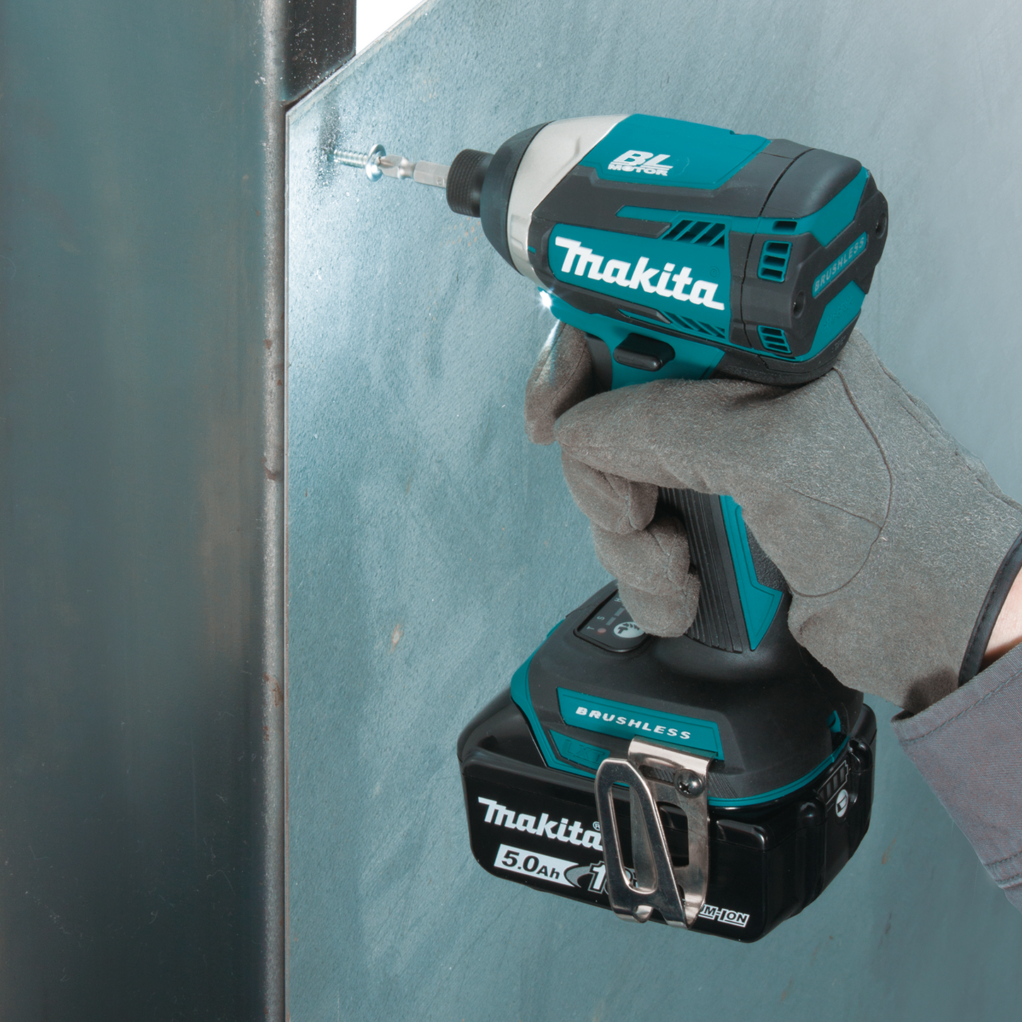 Makita XT707PT 18V LXT® Lithium‑Ion Brushless Cordless 7‑Pc. Combo Kit (5.0Ah)