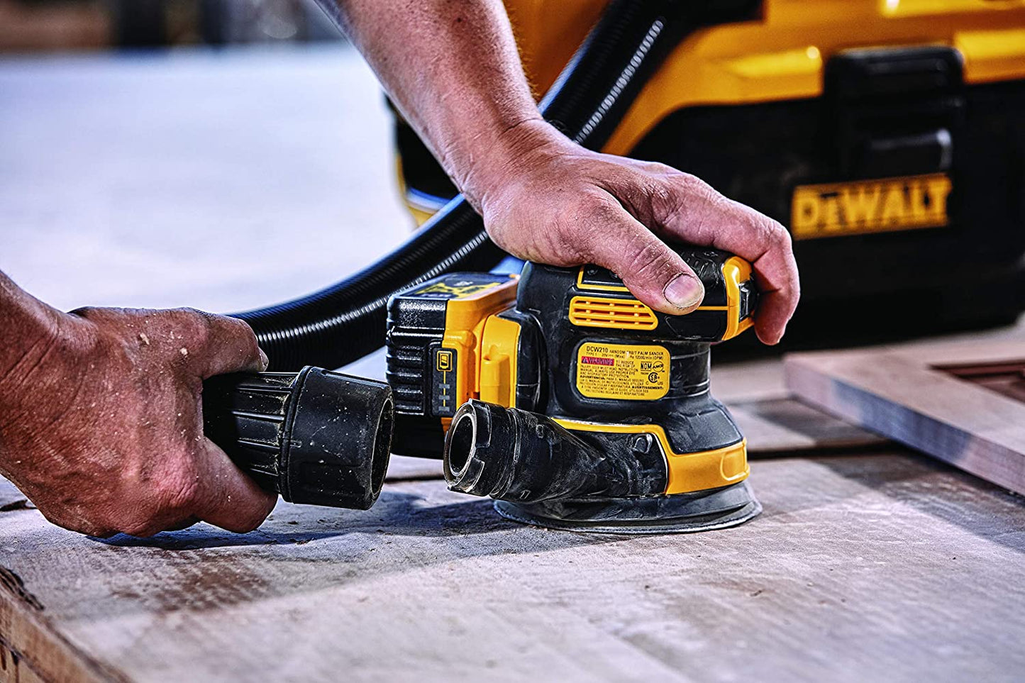 Dewalt DCW210P1 20V Max* Xr® Brushless 5 In. Cordless Variable Speed Random Orbital Sander Kit (5.0 Ah Battery)