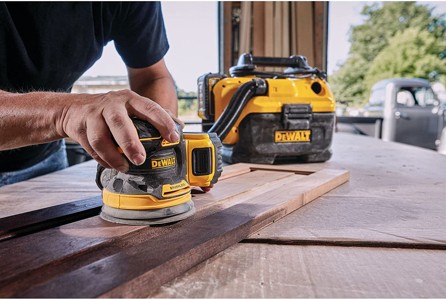 Dewalt DCW210B 20V Max* Xr® 5 In Brushless Cordless Variable-Speed Random Orbital Sander (Tool Only)