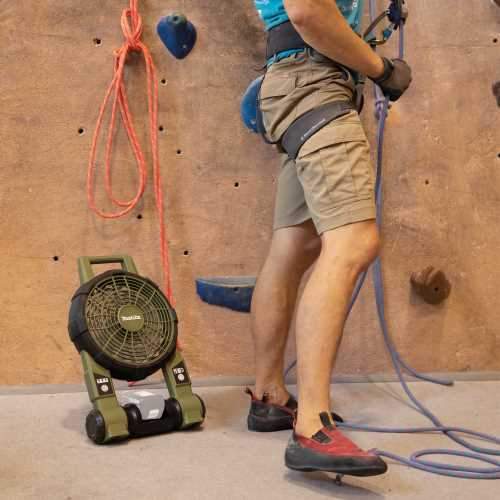 Makita ADCF201Z Outdoor Adventure™ 18V LXT® Cordless/Corded 9" Fan, Tool Only