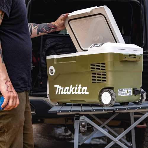 Makita ADCW180Z Outdoor Adventure™ 18V X2 LXT®, 12V/24V DC Auto, and AC Cooler/Warmer, Tool Only