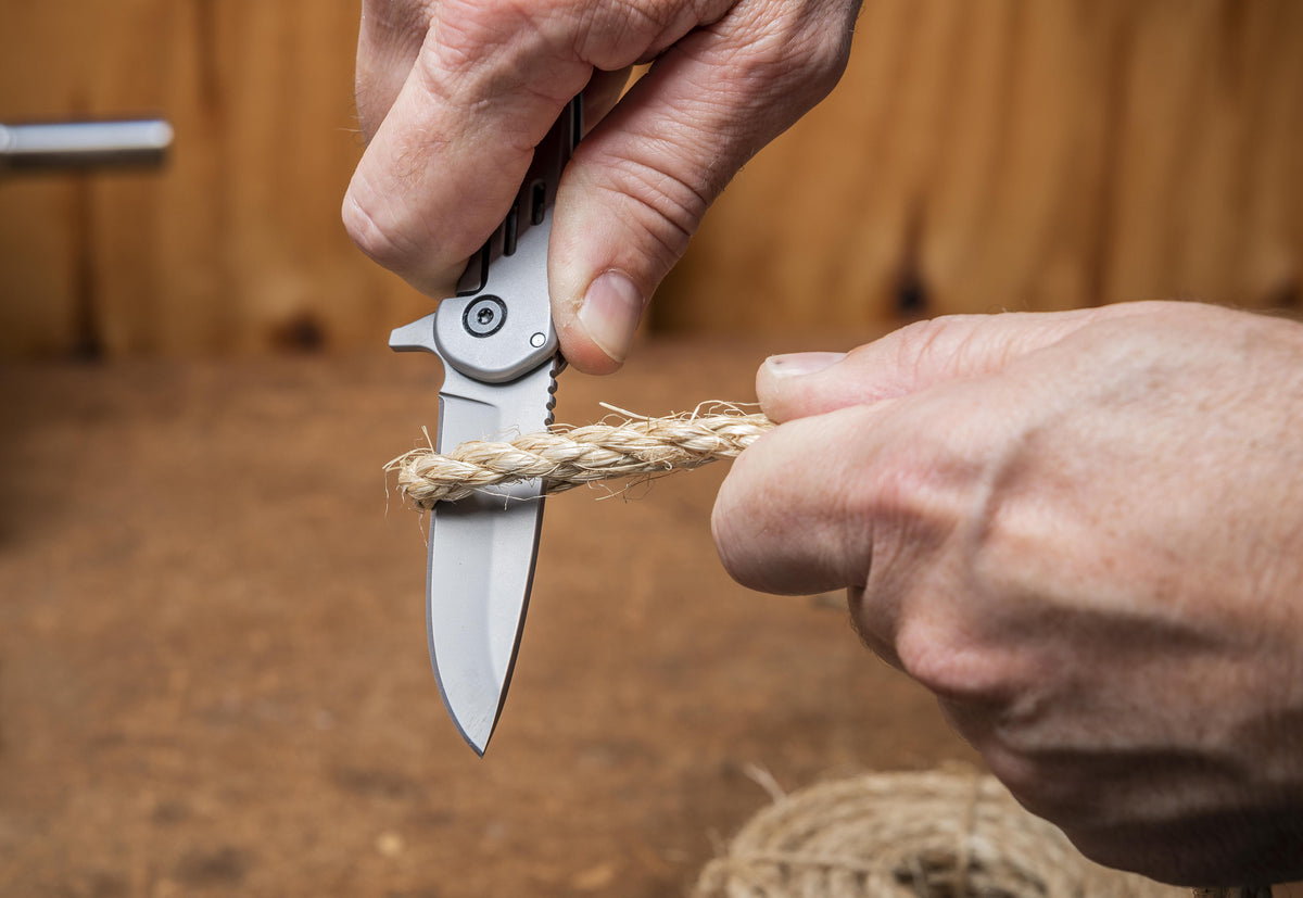 Crescent CPK258FL 2-1/2" Low Profile Pocket Knife