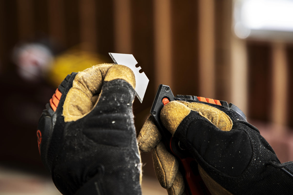 Crescent CTKF3 Folding Utility Knife