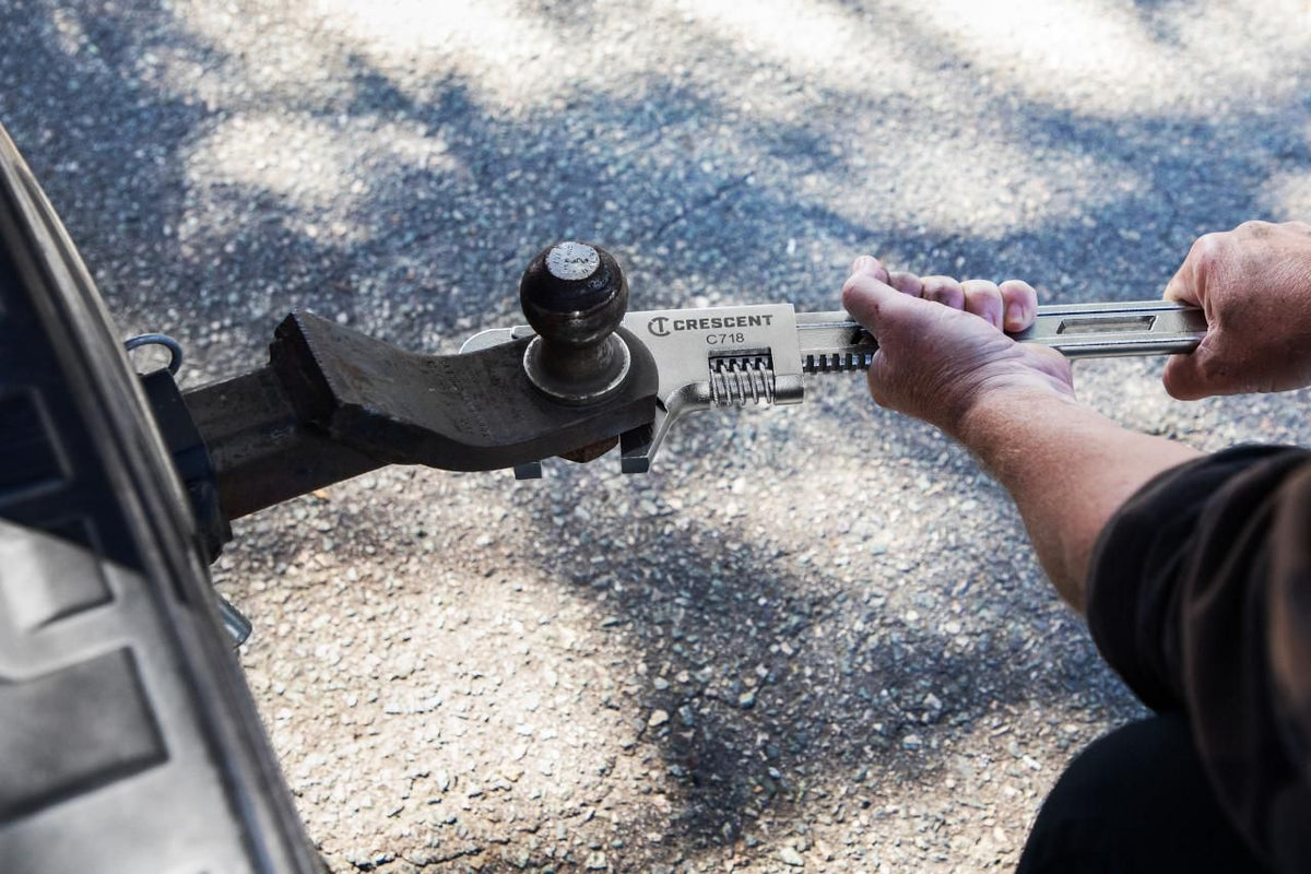 Crescent C718 18" Automotive Wrench