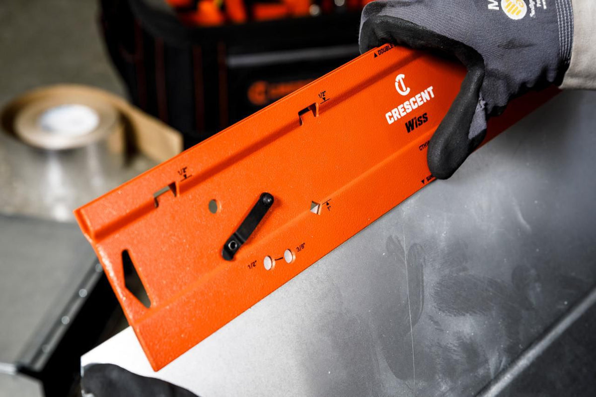 Wiss CTH18FT 18" HVAC Sheet Metal Folding Tool