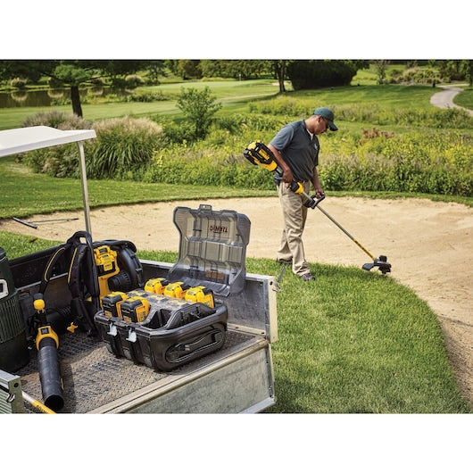 Dewalt DCB116 40V Max* 6-Pack Charging Station